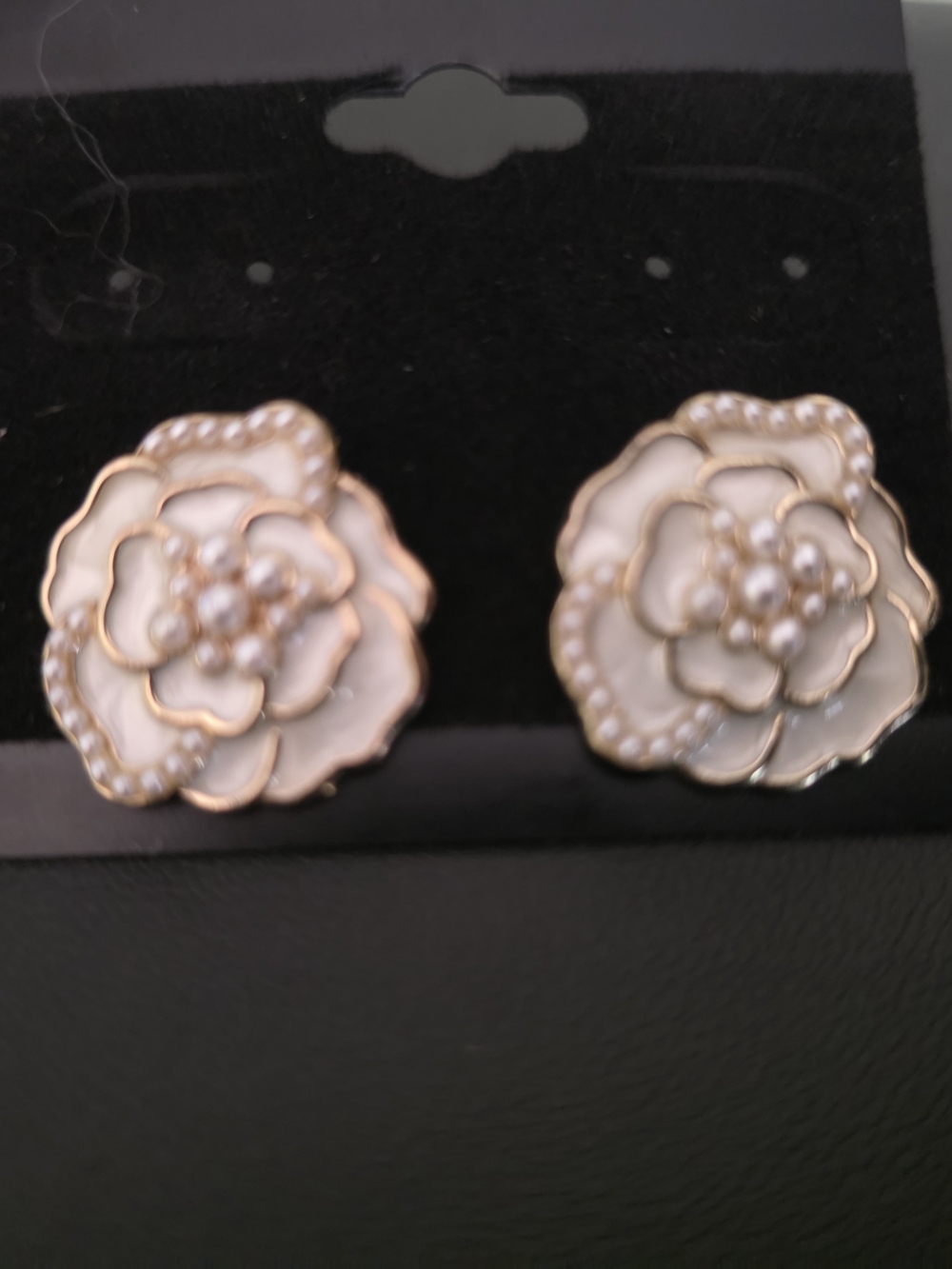 Soft White Flower Stud Earrings - Faux Pearl Centers. Gold Outline